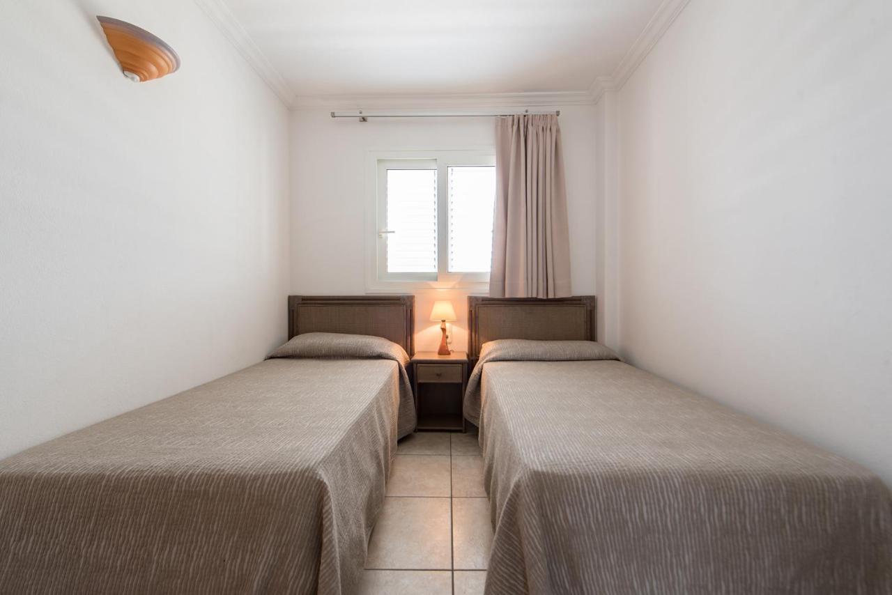 Apartamentos Es Cane เอสกานา ภายนอก รูปภาพ