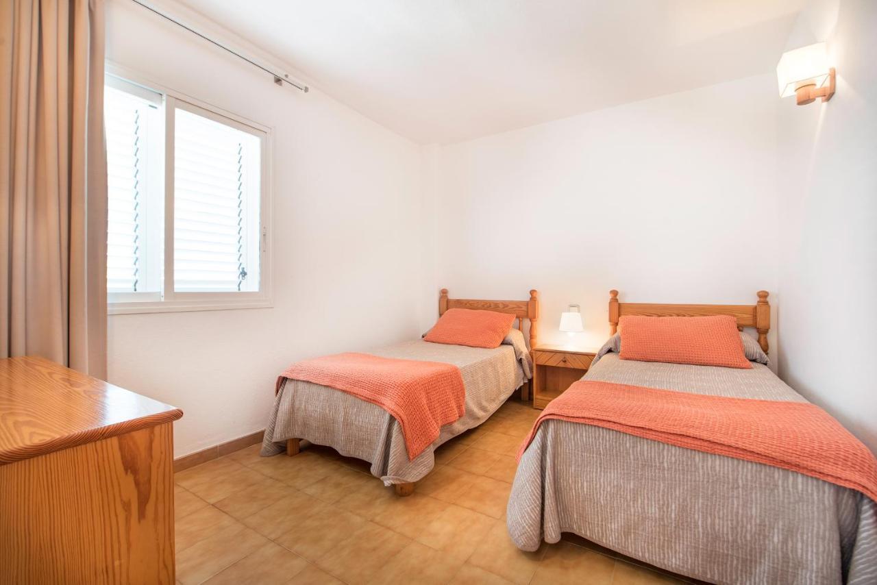 Apartamentos Es Cane เอสกานา ภายนอก รูปภาพ