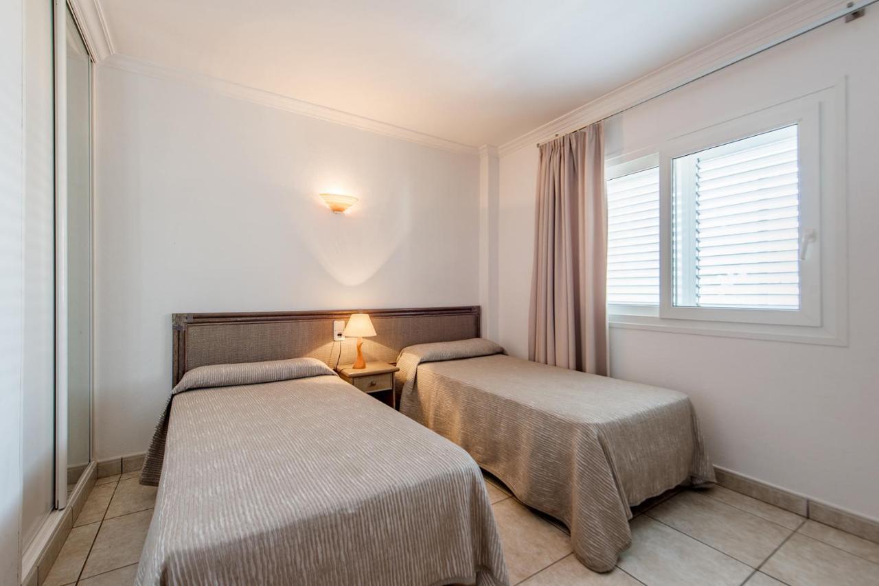 Apartamentos Es Cane เอสกานา ภายนอก รูปภาพ